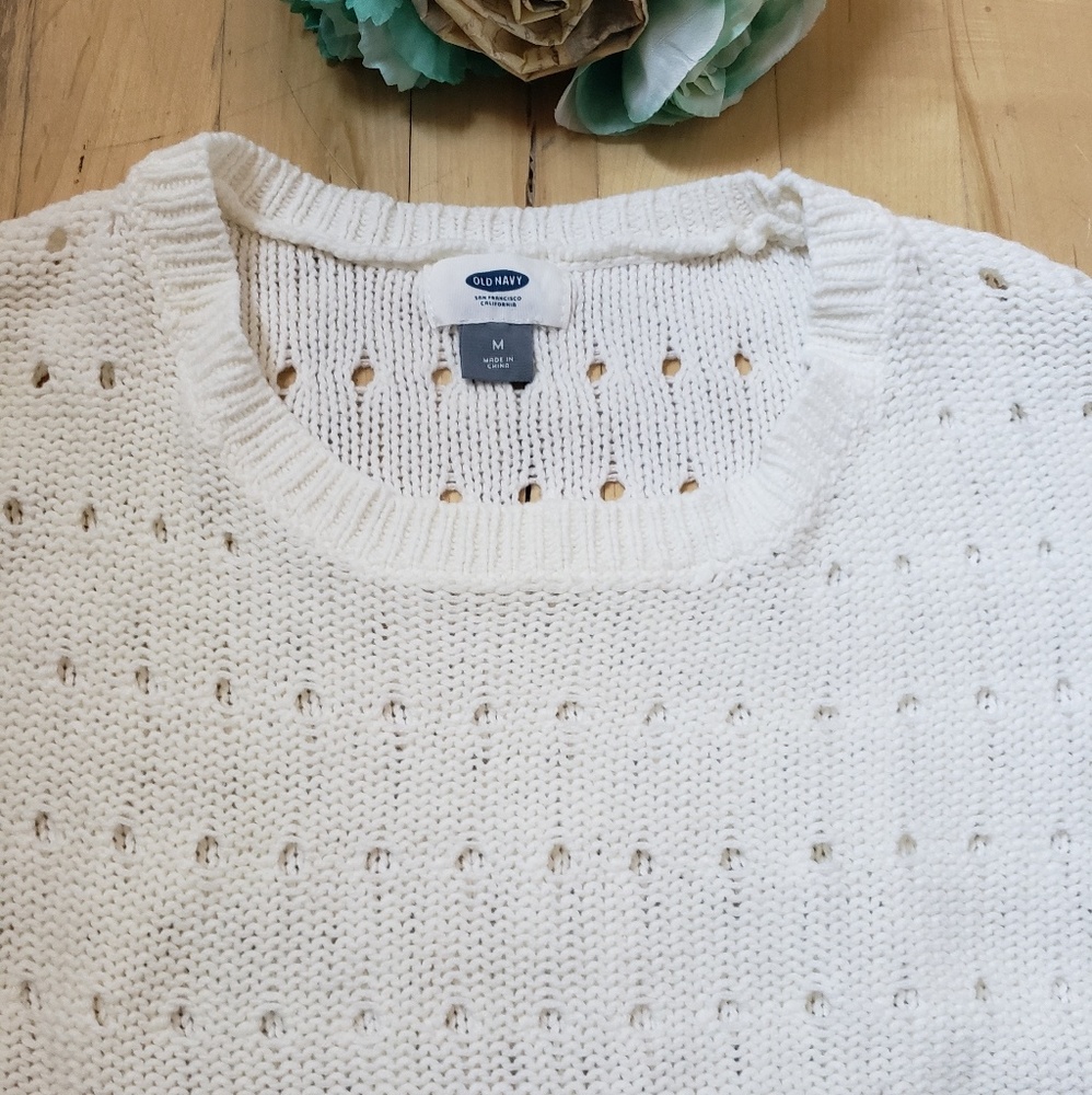 NWT Gorgeous Old Navy cream colored sweater